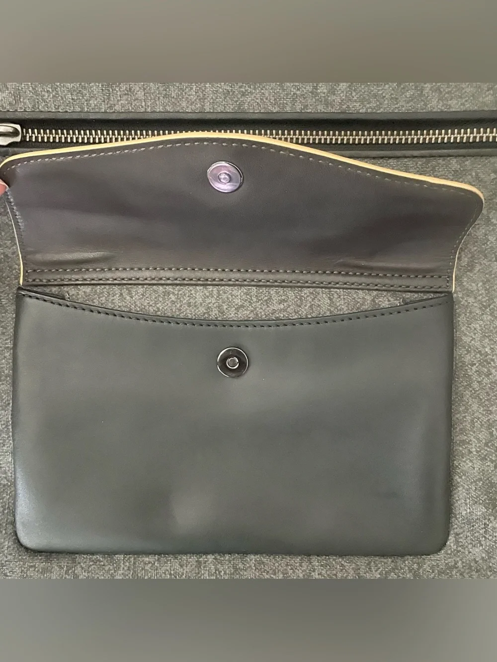NWOT TUMI Messenger Bag